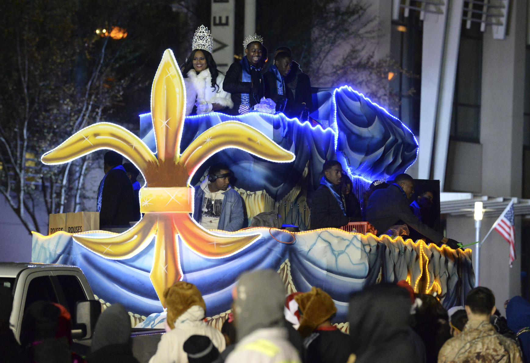 BR.xmasparade.121017 HS 316.JPG